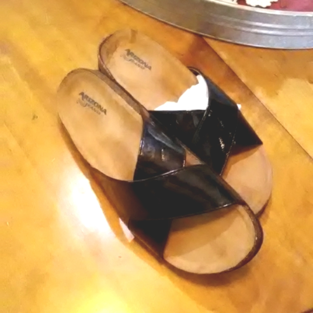 Arizona Jean Company Sandals (9.5)